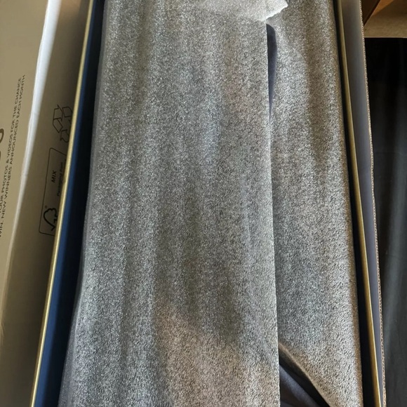 FAIRFAX & FAVOR REGINA - Picture 9 of 14